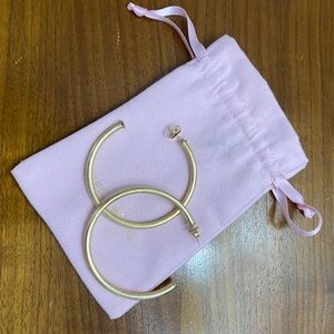 Elegant Gold Hoop Earrings